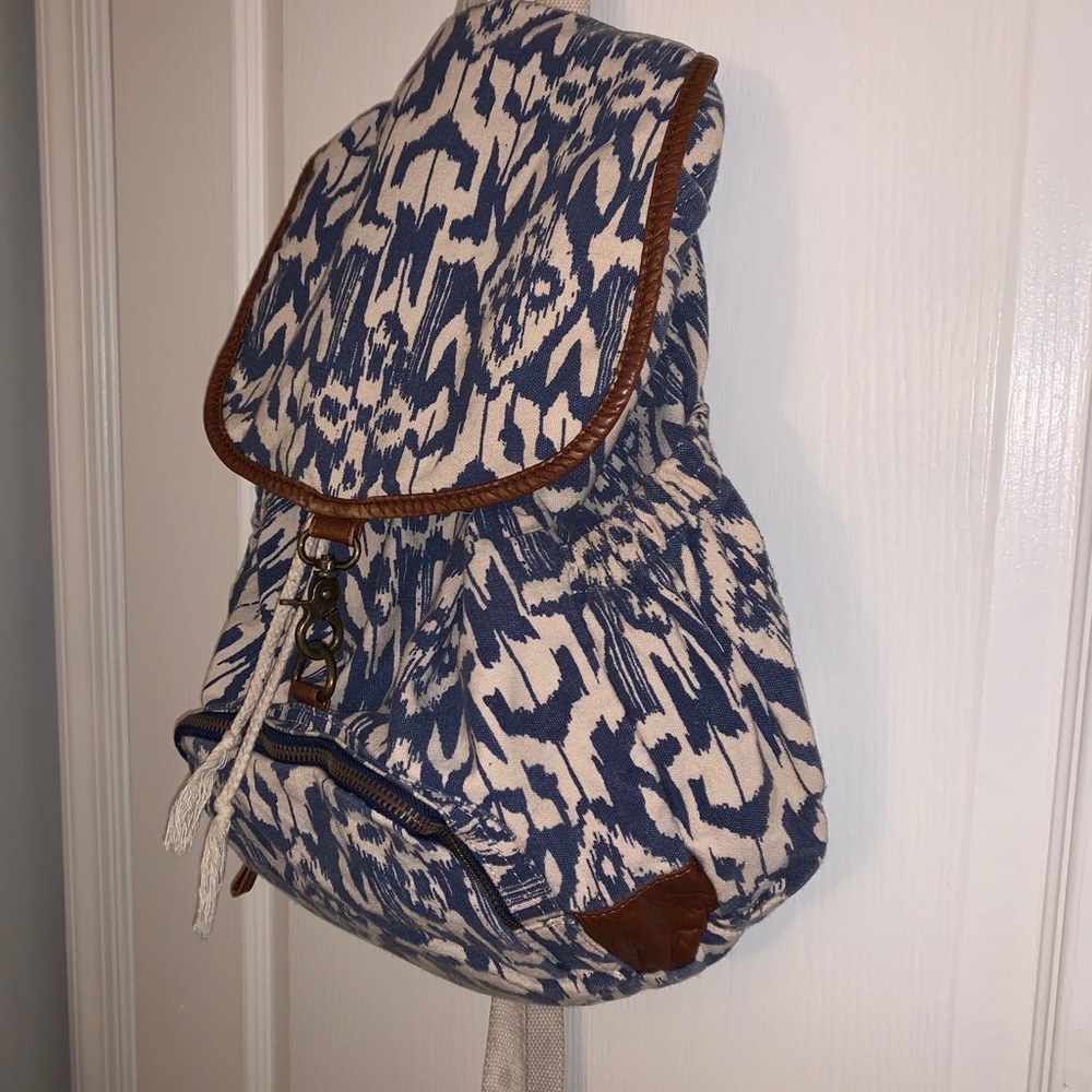 Backpack - Picture 2 of 2